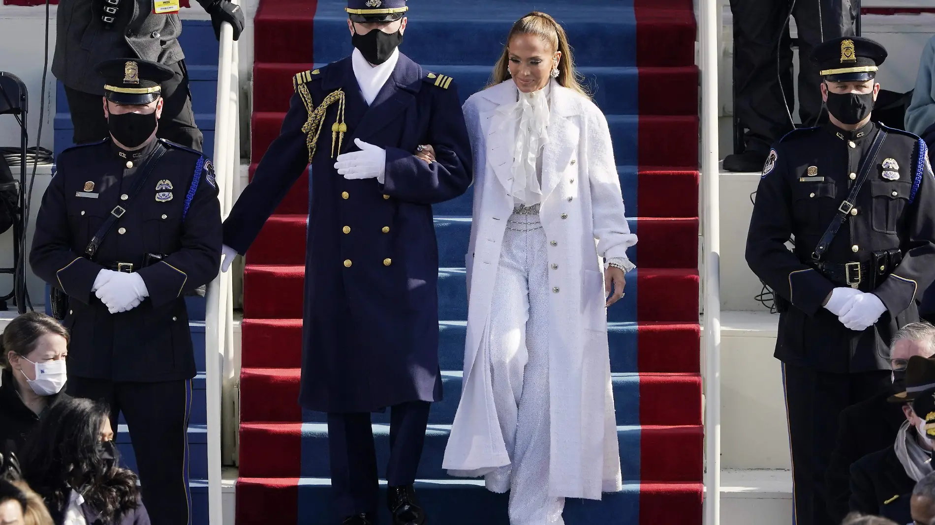 jennifer lopez biden AFP